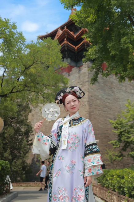 45岁宝妈带全家创业靠抖音探店找到职业新