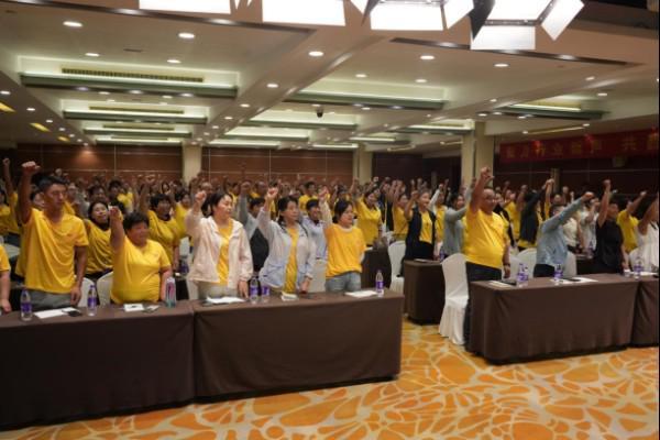 聚力种业新赛道打造数字营销生力军——联创种业粒粒金事业部举办2025年冠军主播培训(图13)