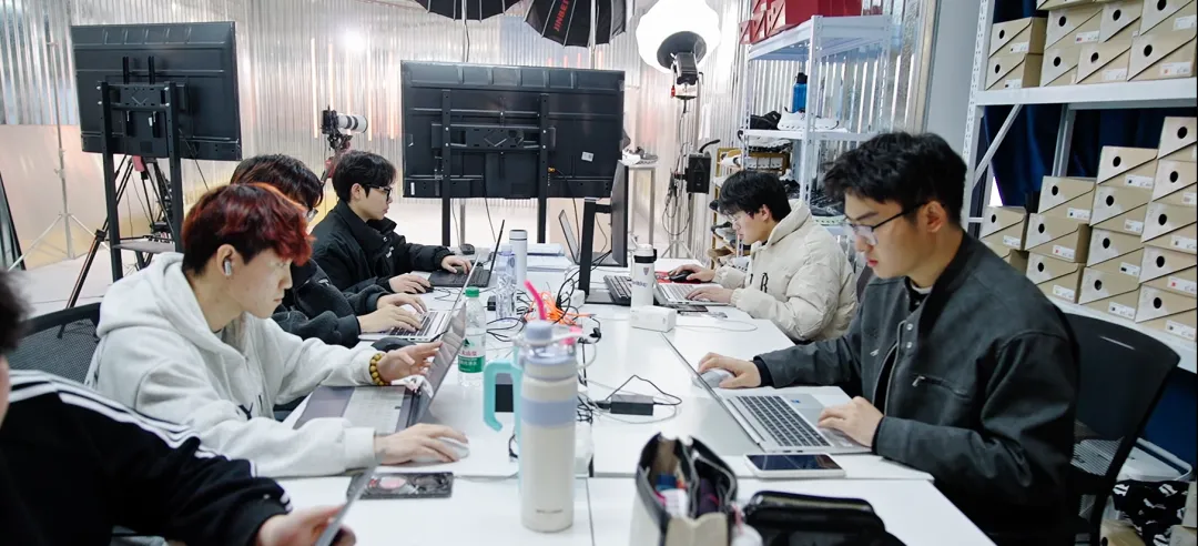 杭州老板锚定抖音一年卖货80亿(图4)