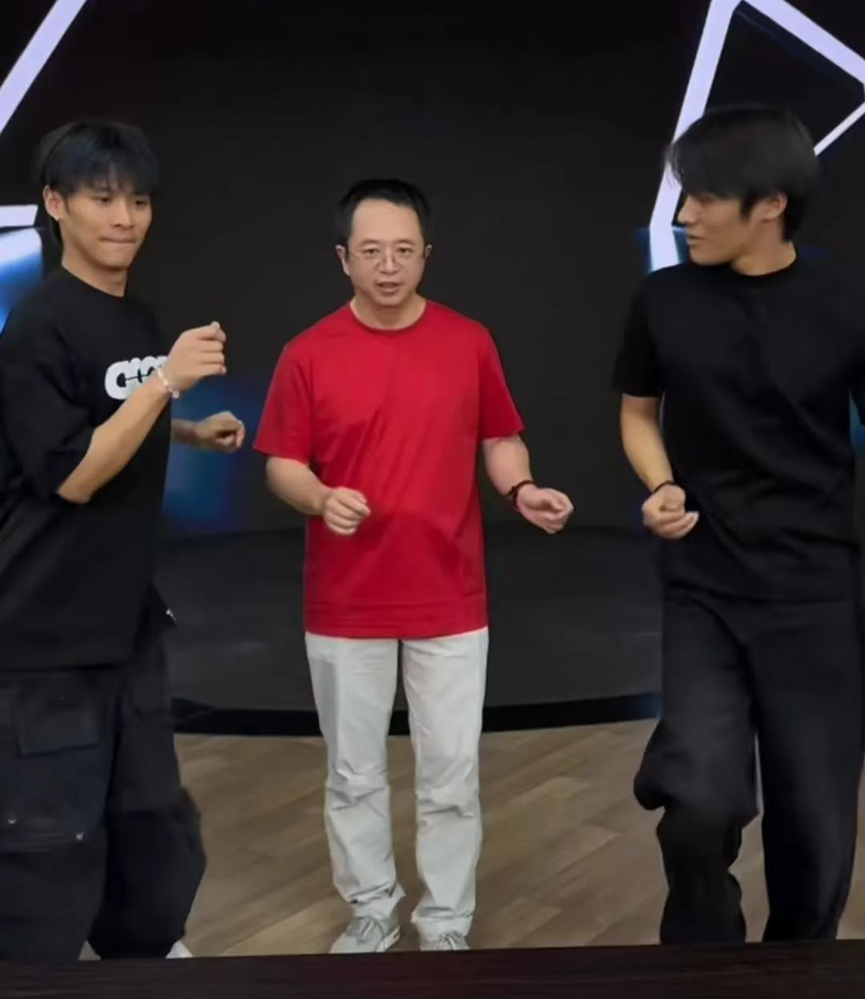 KAIYUN入口：董明珠杀入抖音直播带货风头盖过董宇辉(图14)