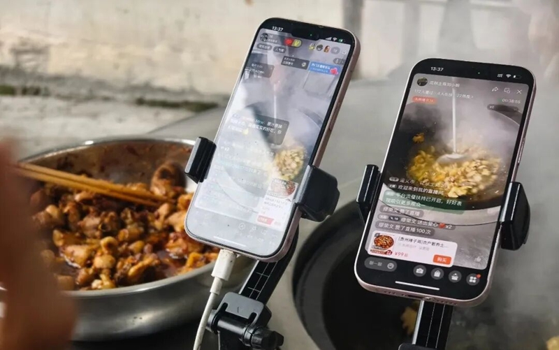 “村播”赋能校地联动！桐梓职校“电商助农直播实训基地”在花秋镇成立(图7)