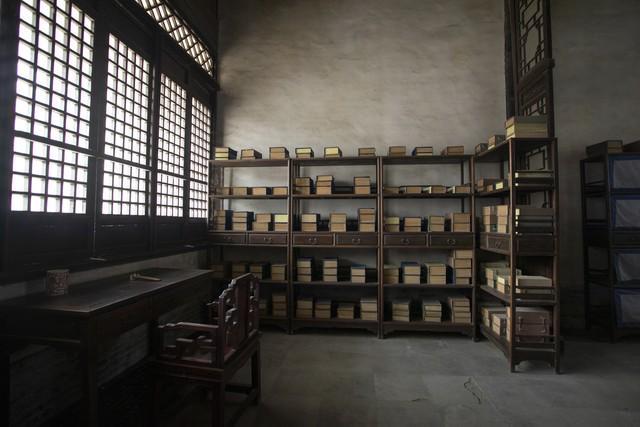 当学历信仰撞上冰冷的现实谁听见了书页里的哭泣？(图2)